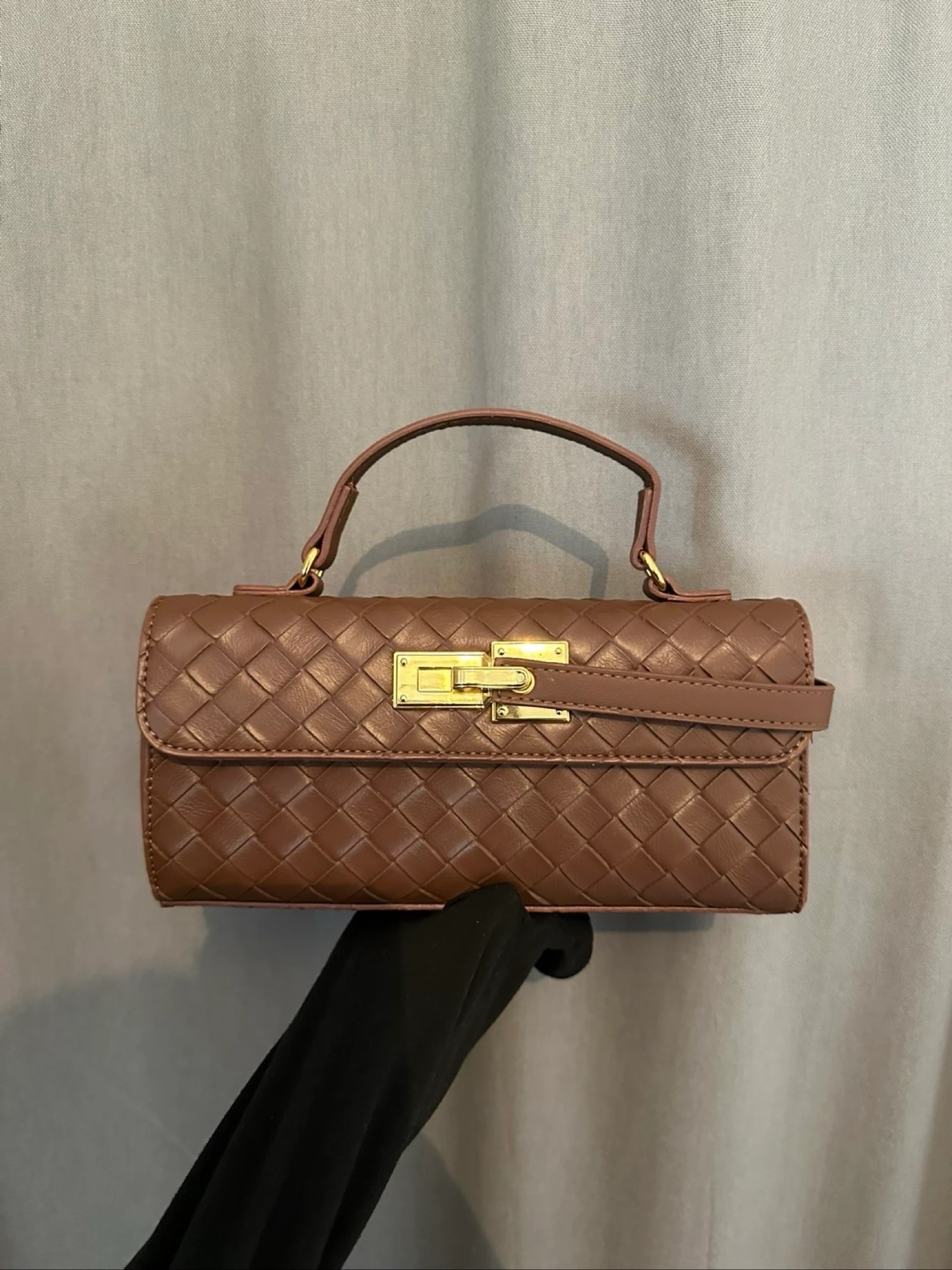 Sac à main tressé marron chocolat
